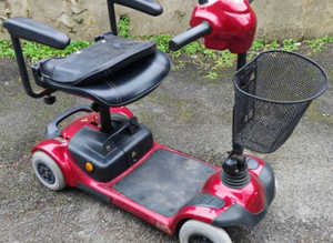 STRIDER ST2 Foldable Carboot 18 Stone 20 Miles Range Scooter