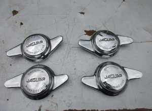 Wheel spinners for Jaguar Mk2