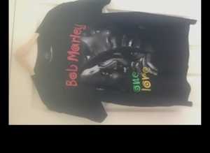 (789) Bob Marley black t-shirt, size large, new!