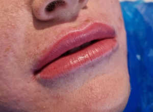 Semi permanent lip blush