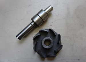 Water pump impeller and shaft for Jaguar XJ6