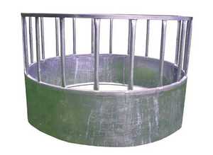 Cattle feeder