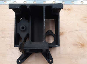 Pedal support for Maserati Khamsin