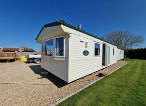 2007 WILLERBY VACATION - OFF SITE CARAVAN SALE 28X12