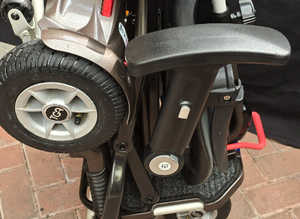REDUCED:TGA Minimo. Folds. 18St. 13mls R. 24Kg. Airline Friendly Carboot Mobility Scooter