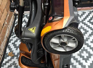 REDUCED with New Lion  Battery & Service. DUal Wheel. 18.5 Stones. 17kg Autofold Mobility Scooter. Air Ok