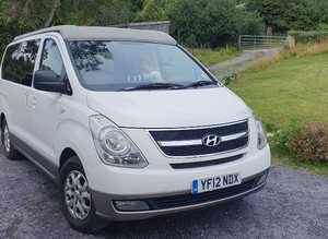 Hyundai i800 By Wellhouse 2.5 CRDi 136ps Manual 2012 92,000 miles, 5-seater 4 berth, hot water & tailgate shower, good condition.