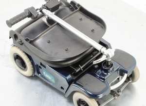 REDUCED: Light Scootcase. New Lion Battery 16 Stones. 10mls R. Airline Friendly Folds.