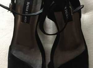 (398) River Island black suede shoes, size 8, new!