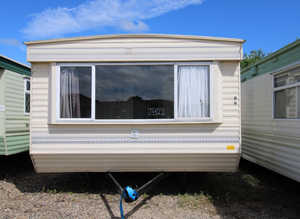 JH CARAVAN'S ***OFF SITE SUPER SALE*** - BK BLUEBIRD BROOKWOOD - VICARAGE LANE - PE129AF