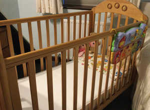 Baby's cot