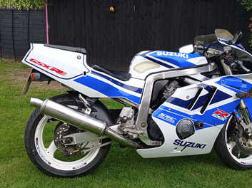 Gsxr 400 Gk76a in Burntwood, Staffordshire Freeads