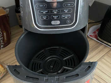 Ninja Air Fryer Max AF160UK review - Saga Exceptional