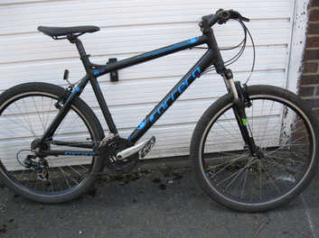 Carrera axle cheap mountain bike