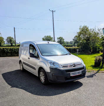 Car Vans For Sale North West Uk Vans And Commercial Vehicles In - Main Image