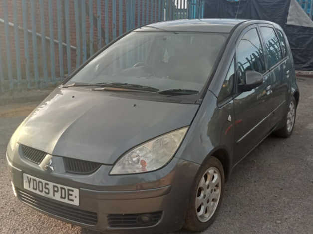 Cheap Mitsubishi Colt, 2005 (05) Grey Hatchback, Semi auto Diesel, 74,000 miles for sale in Rotherham, South Yorkshire