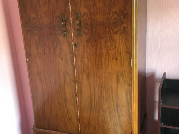 Old Fashioned Wardrobe In Doncaster South Yorkshire Freeads