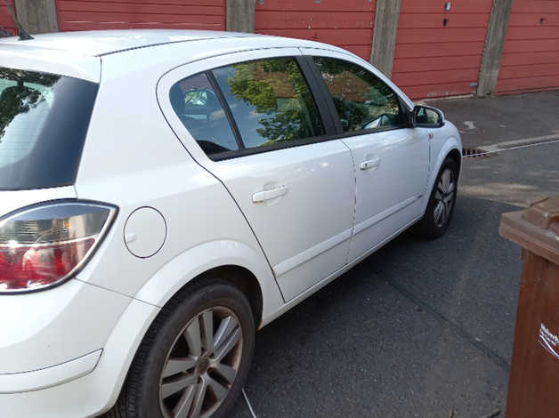 Vauxhall Astra, 2008 (58) White Hatchback, Manual Petrol, 80,798 miles - Image 4