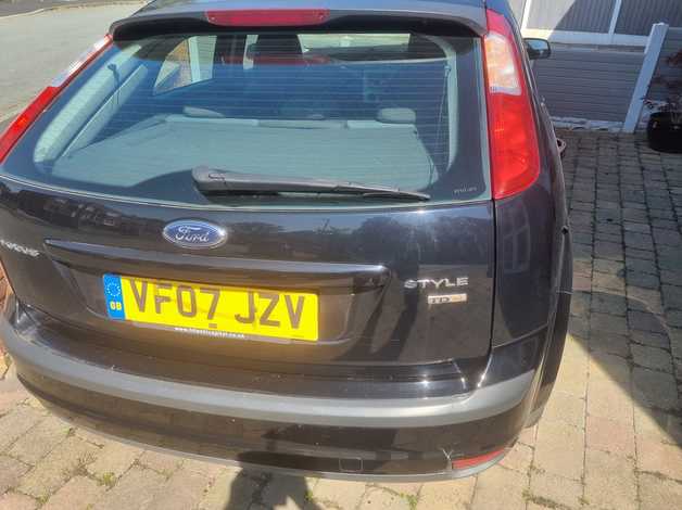 Cheap Ford Focus, 2007 (07) Black Hatchback, Manual Diesel, 158,379 miles for sale in Runcorn, Cheshire