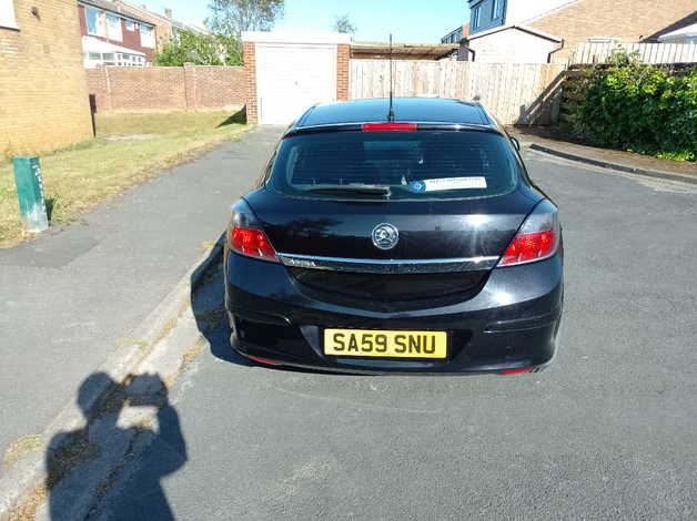 Vauxhall Astra, 2009 (59) Black Hatchback, Manual Petrol, 88,259 miles - Image 5