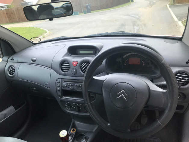 *£20 A YEAR TAX* CITROEN C2 1.4 DIESEL 2004 MOT & FULL SERVICE HISTORY VERY CLEAN CAR - Image 9