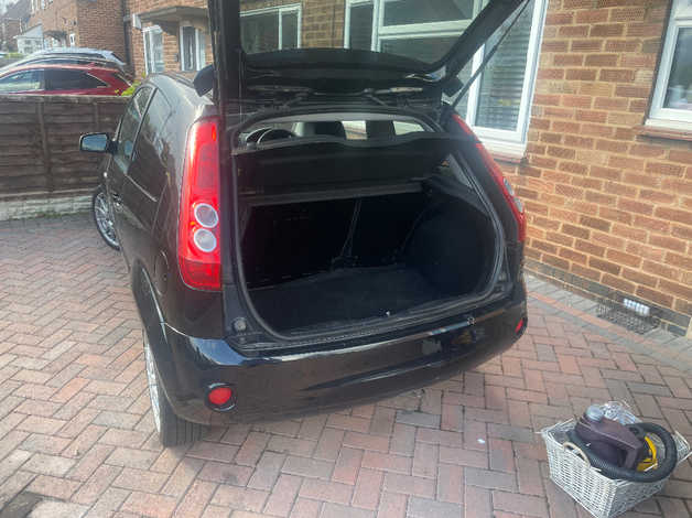 Ford Fiesta, 2007 (57) Black Hatchback, Manual Petrol, 143,721 miles - Image 6