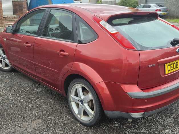 Ford Focus, 2008 Long MOT, Red Hatchback, Manual Petrol, not astra - Image 3