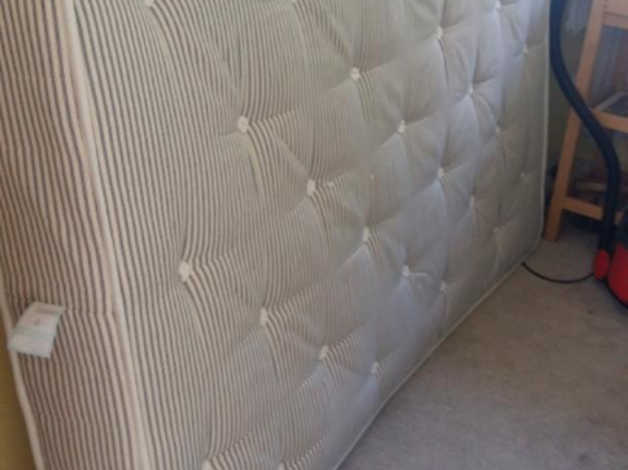 4′ 6″ Double mattress Free for collection in Christchurch