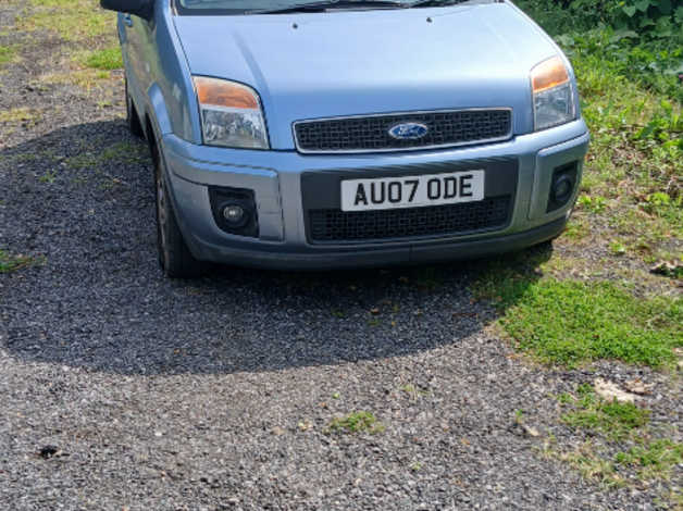 Cheap Ford Fusion, 2007 (07) blue hatchback, Automatic Petrol, 64,000 miles for sale in Pontefract, West Yorkshire