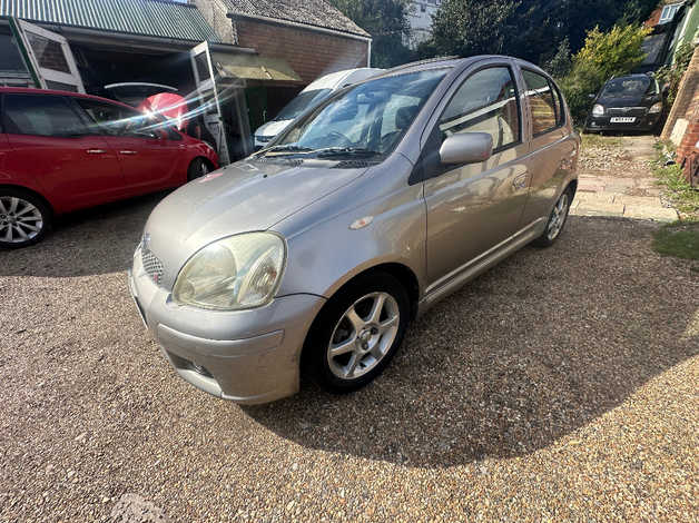 Toyota Yaris, 2001 (51) Red Hatchback, Automatic Petrol, 54,645 miles - Image 4