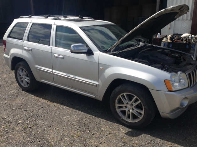 Jeep GRAND CHEROKEE CRD LTD AUTO, 2009 (58) Silver 4x4, Automatic Diesel, 97,000 miles - Image 4