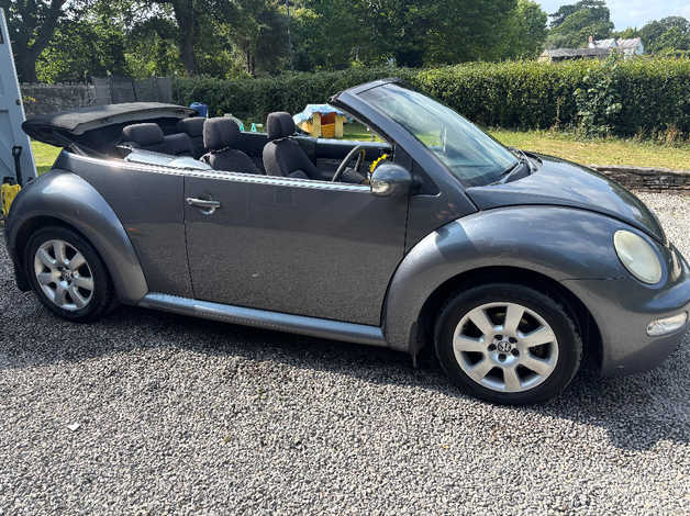 Volkswagen Beetle, 2005 (55) Grey Convertible, Manual Petrol, 138,808 miles - Image 9