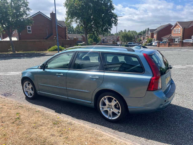 Volvo S40/V50 SERIES, 2008 (57) Blue Estate, Manual Diesel, 139,890 miles - Image 3