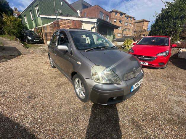 Toyota Yaris, 2001 (51) Red Hatchback, Automatic Petrol, 54,645 miles - Image 2