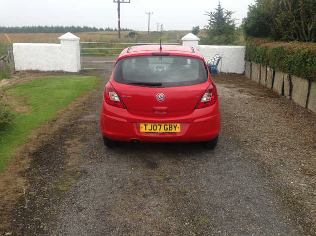Vauxhall Corsa, 1.2 sxi 2007 (07) Red Hatchback, Manual Petrol, 91,778 miles long mot - Image 5