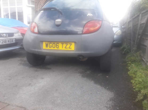 Ford Ka, 2006 (06) black hatchback, Manual Petrol, 77,154 miles - Image 2