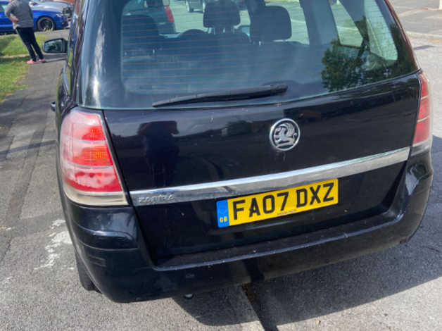 Cheap Vauxhall Zafira, 2007 (07) Black MPV, Manual Petrol, 146,000 miles for sale in Ossett, West Yorkshire
