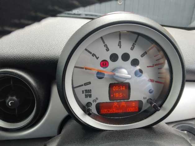 Mini MINI, 2010 (10) White Hatchback, Manual Petrol, 105,264 miles - Image 6