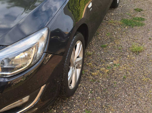 Vauxhall Astra, 2014 (64) black hatchback, Manual Petrol, 82,365 miles - Image 2