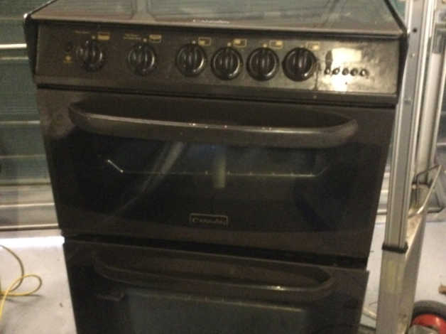 Cannon gas cooker in Cwmbran