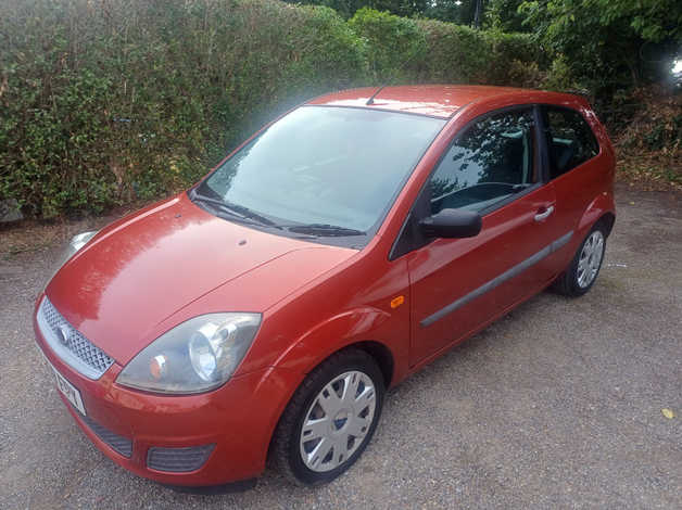 Cheap Ford Fiesta, 2008 (08) Red Hatchback, Manual Petrol, 87,594 miles for sale in Knaresborough, North Yorkshire