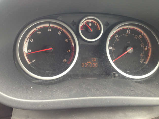 Vauxhall Corsa, 1.2 sxi 2007 (07) Red Hatchback, Manual Petrol, 91,778 miles long mot - Image 7