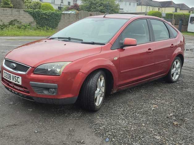 Ford Focus, 2008 Long MOT, Red Hatchback, Manual Petrol, not astra - Image 2