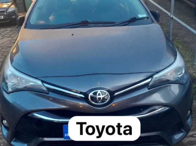Cheap Toyota Avensis, 2015 (65) Grey Saloon, Manual Diesel, 16,000 miles for sale in Batley, West Yorkshire