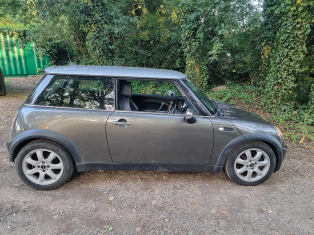 Mini MINI, 2006 (06) Grey Hatchback, Manual Petrol, 95,281 miles - Image 2
