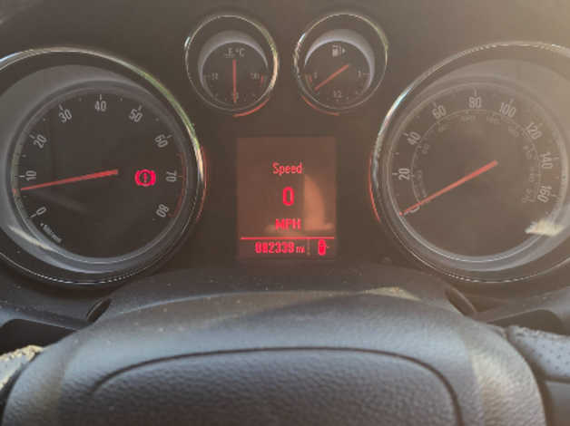 Vauxhall Astra, 2014 (64) black hatchback, Manual Petrol, 82,365 miles - Image 9