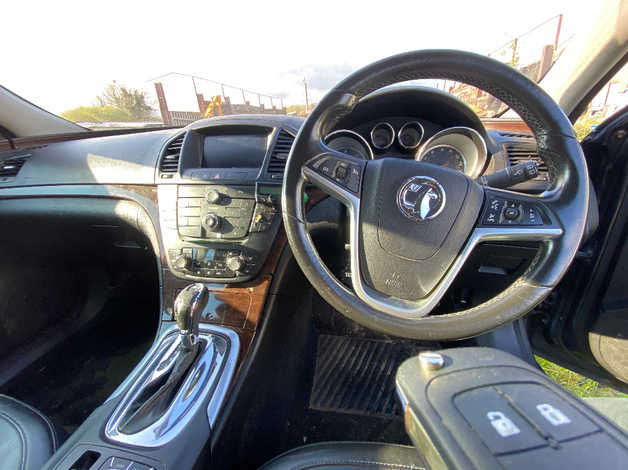 Vauxhall Insignia Elite, 2011 (11) Grey Hatchback, Automatic Diesel, 136,153 miles - Image 7