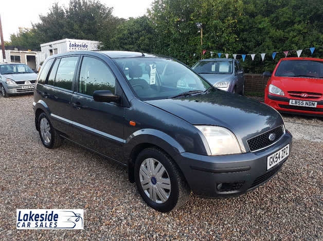Ford Fusion 1 6 Litre 5 Door Hatchback Full Service History Long