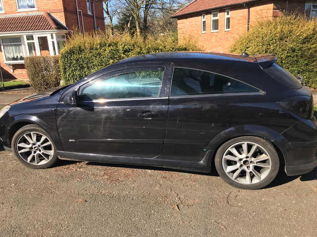 Vauxhall Astra, 2010 (10) Black Hatchback, Manual Petrol, 150,074 miles - Image 4