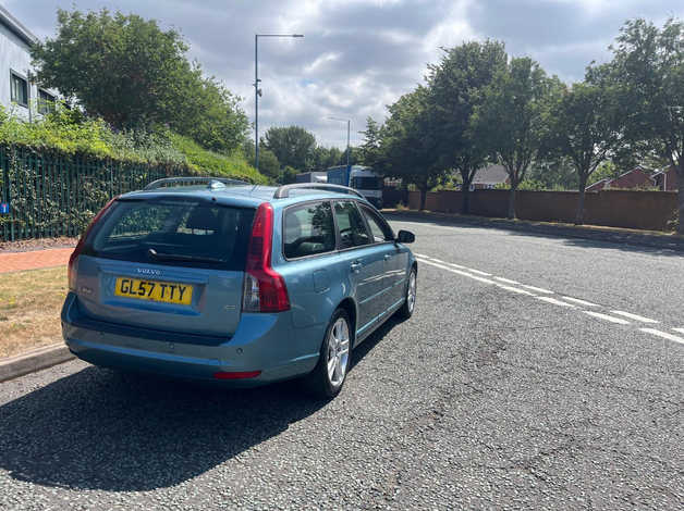 Volvo S40/V50 SERIES, 2008 (57) Blue Estate, Manual Diesel, 139,890 miles - Image 5